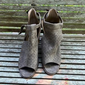 Mark & Maddux booties